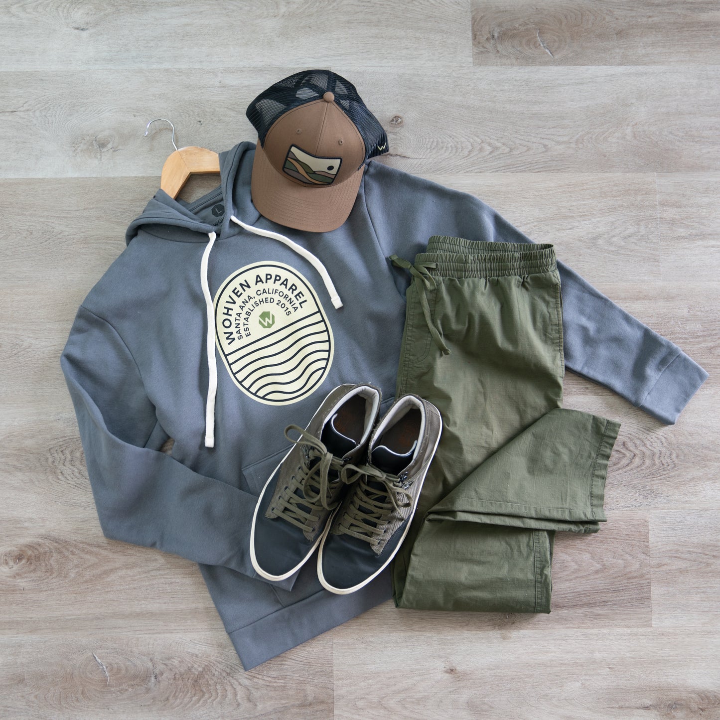 Wohven Badge Hoodie - Graphite